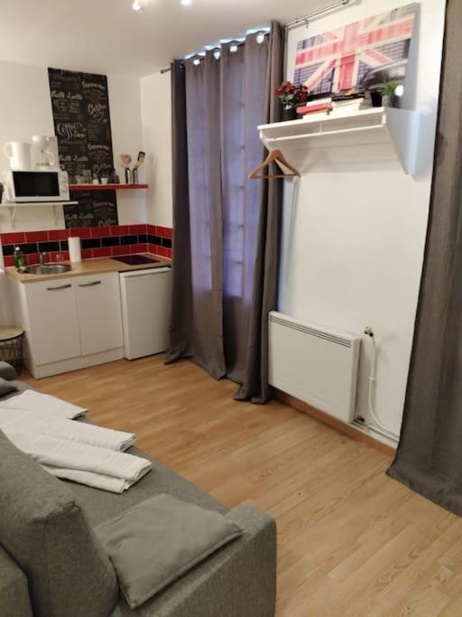 Studio Rue De La Sante Paris Exterior foto